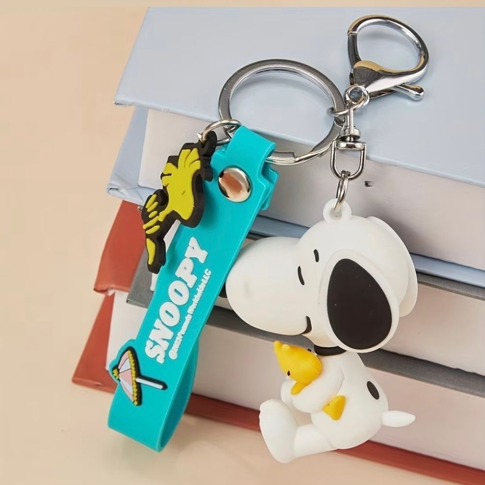 Peanuts Snoopy & Friends Keychain - Picture 2 of 9